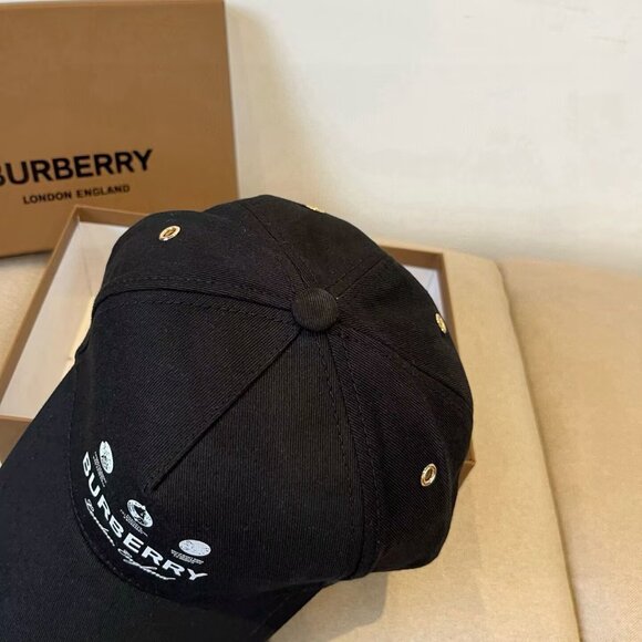 Burberry cap main image 6